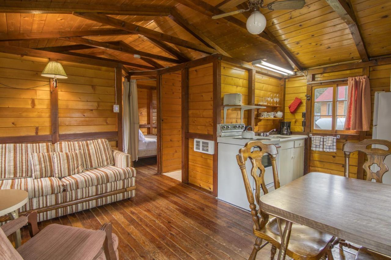 Timbers Resort Fairmont Hot Springs Eksteriør bilde